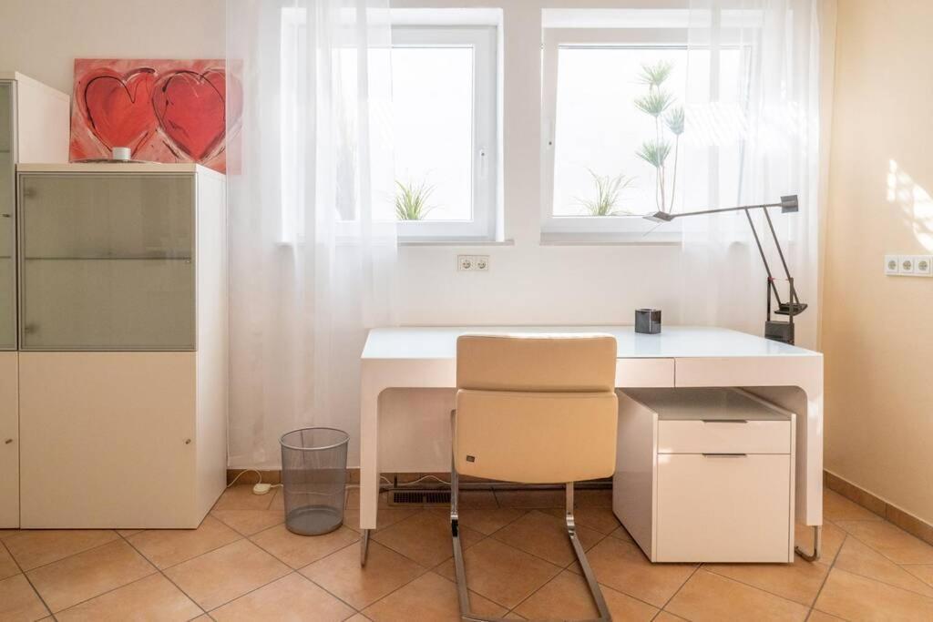 Wohnung Mit Talblick, Ladestation E-Auto Siegen Buitenkant foto